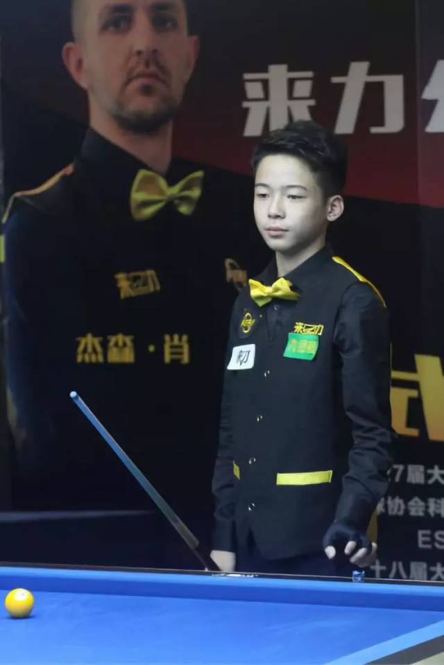 除了期待他