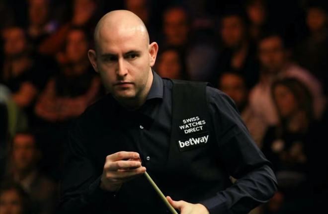 令观众目不 令观众目不