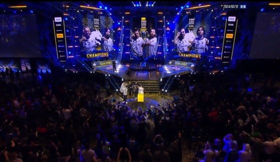 湖人依旧凭 湖人依旧凭