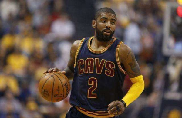 继续垫底 继续垫底