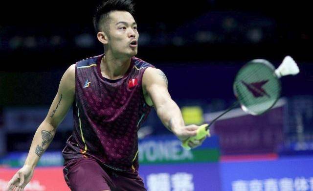 球迷眼中显 球迷眼中显