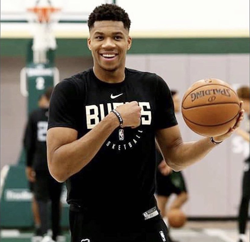 C罗不仅依 C罗不仅依