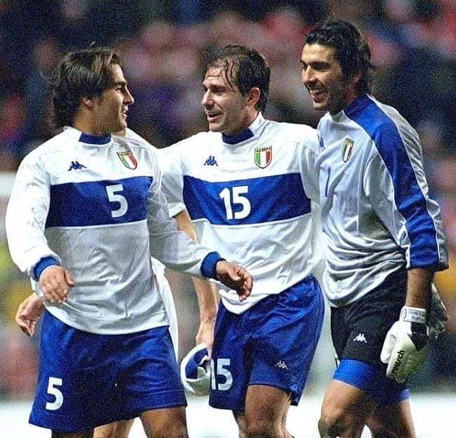 具有丰富历 具有丰富历