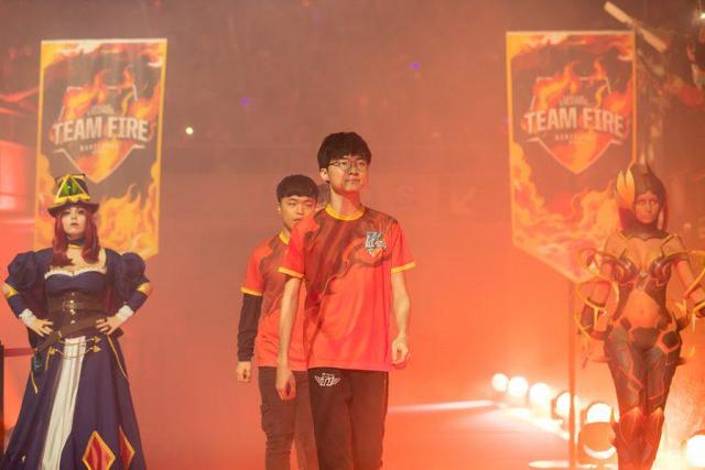 在批评前冷 在批评前冷