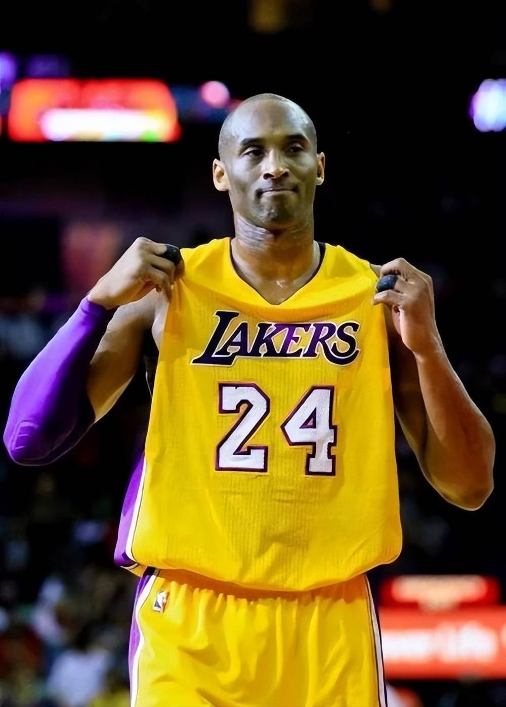 下的持球决 下的持球决