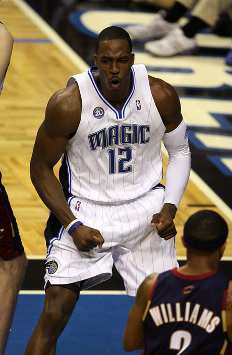 军压回禁区 军压回禁区